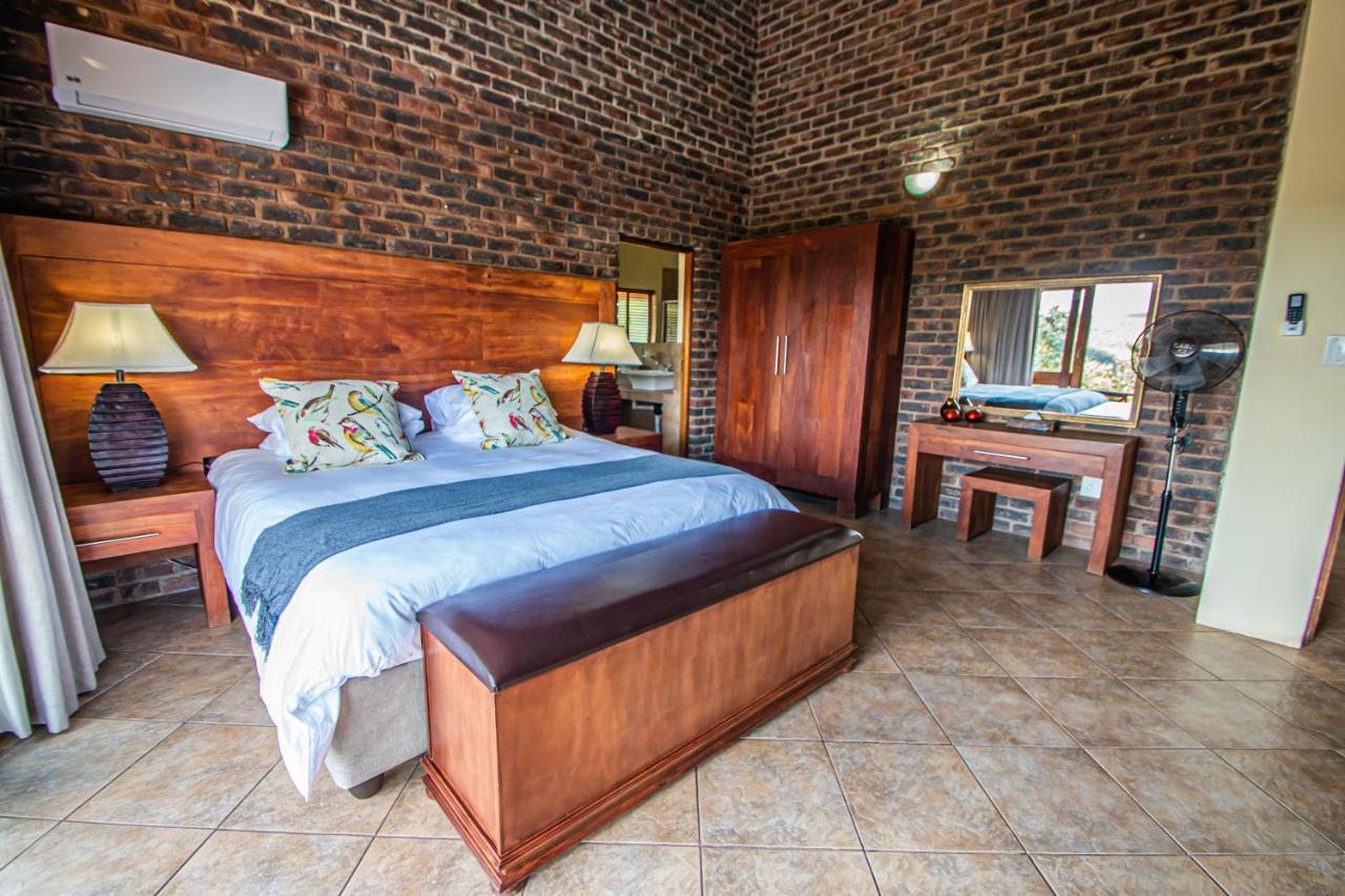 Dinkweng Safari Lodge The Waterberg Biosphere Екстер'єр фото