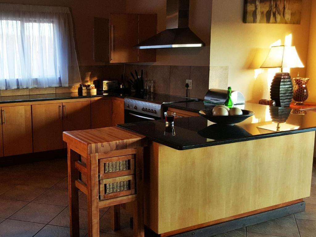 Dinkweng Safari Lodge The Waterberg Biosphere Екстер'єр фото