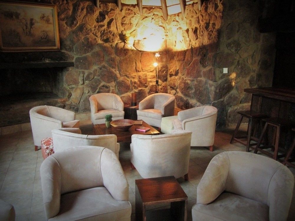 Dinkweng Safari Lodge The Waterberg Biosphere Екстер'єр фото