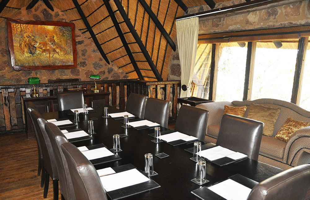 Dinkweng Safari Lodge The Waterberg Biosphere Екстер'єр фото